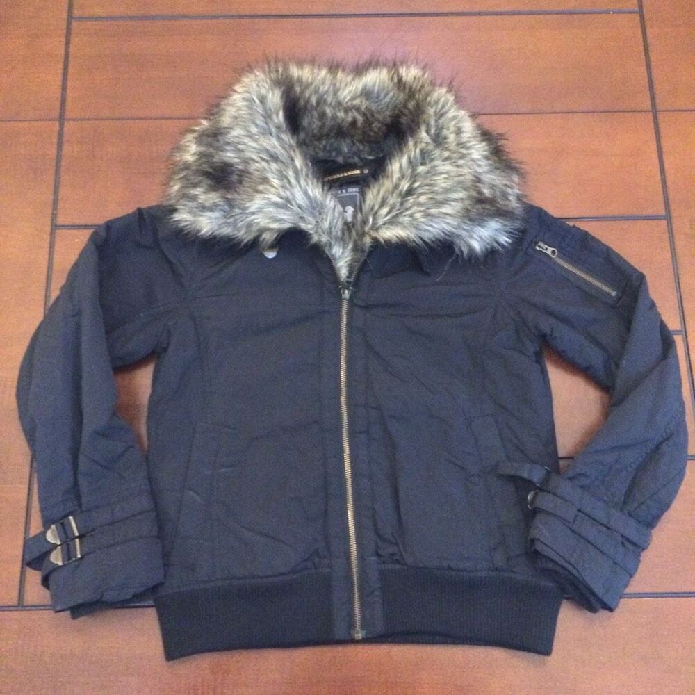 I. Spiewak & Sons puffer with fur trimmed hood black small